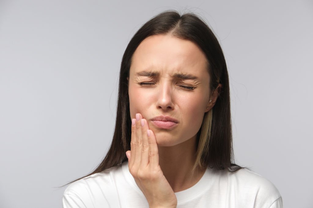 Debunking Tooth Sensitivity Myths What You Should Know Dentistring