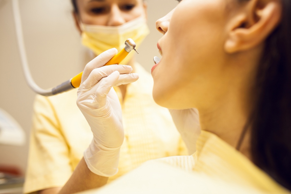 Comparing Gold Fillings to Other Dental Materials


Comparing Gold Fillings to Other Dental Materials


Comparing Gold Fillings to Other Dental Materials